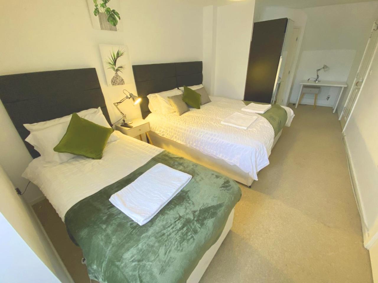 Walsall Group Accommodation Luaran gambar