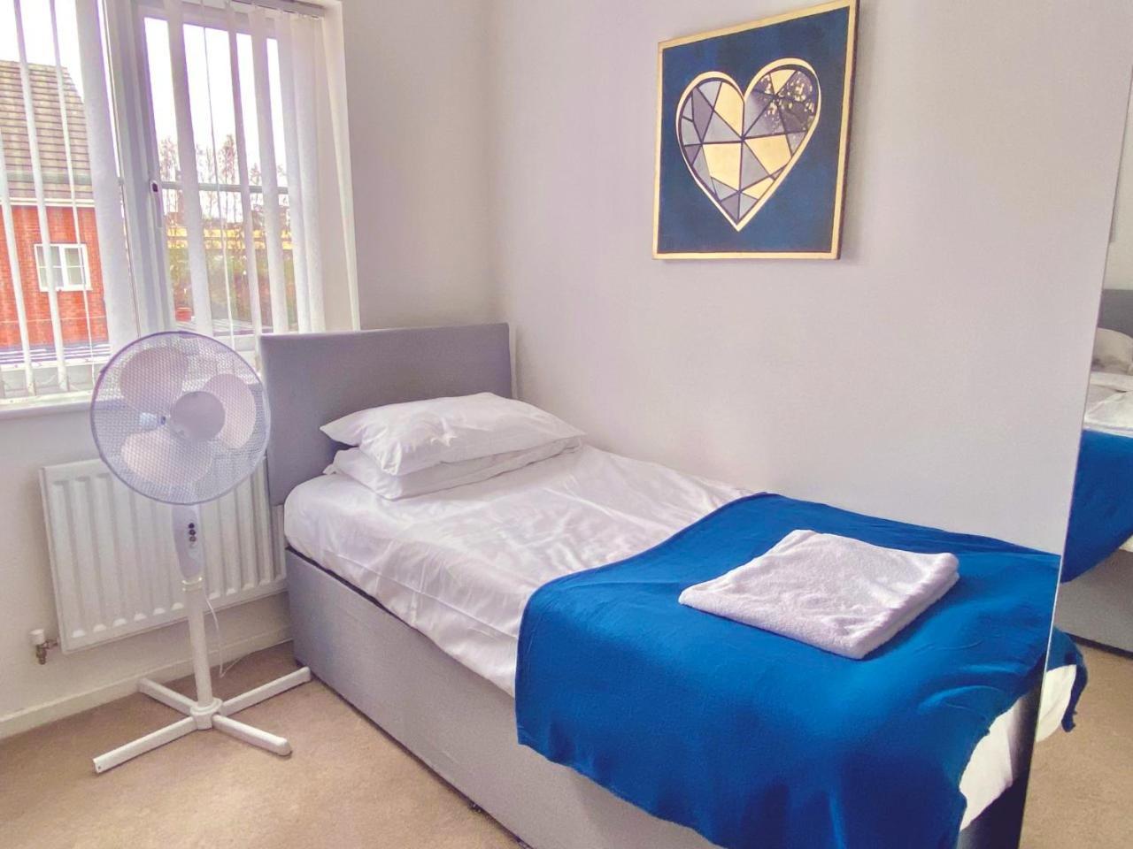 Walsall Group Accommodation Luaran gambar