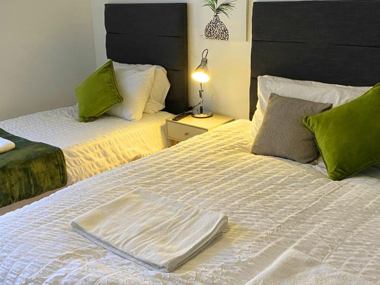 Walsall Group Accommodation Luaran gambar