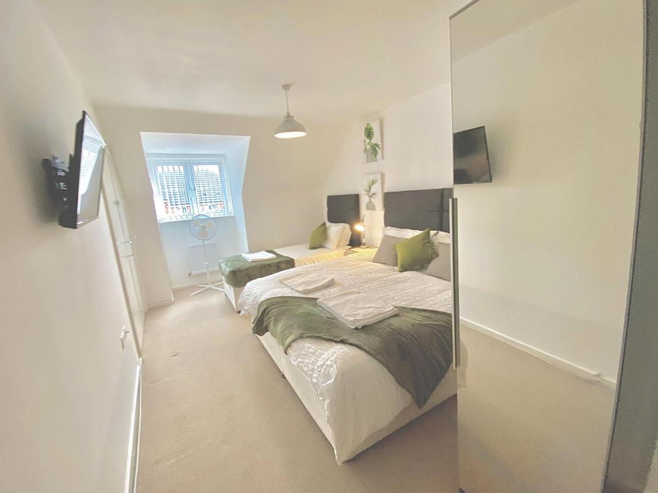 Walsall Group Accommodation Luaran gambar