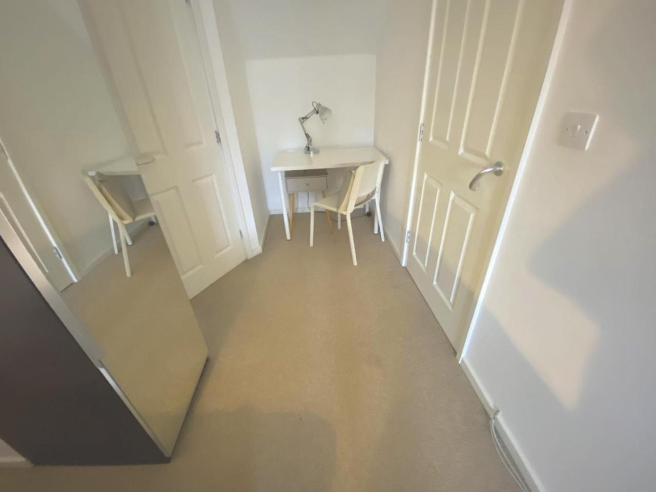 Walsall Group Accommodation Luaran gambar